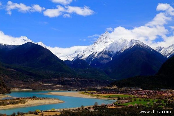 雅魯藏布江大峽谷