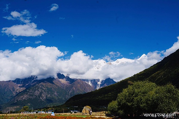 西藏旅游包車費用大概多少