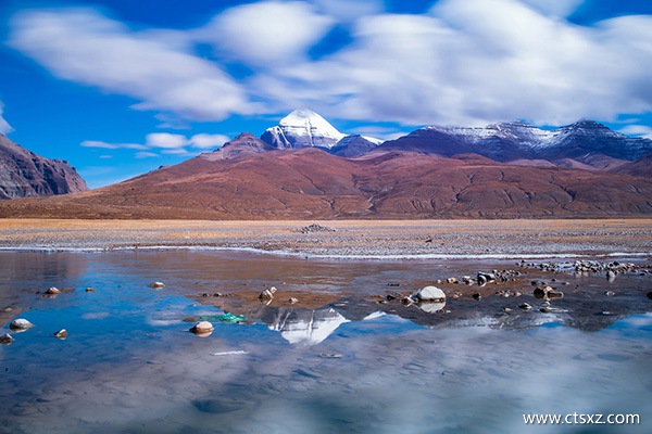 阿里旅游多少錢